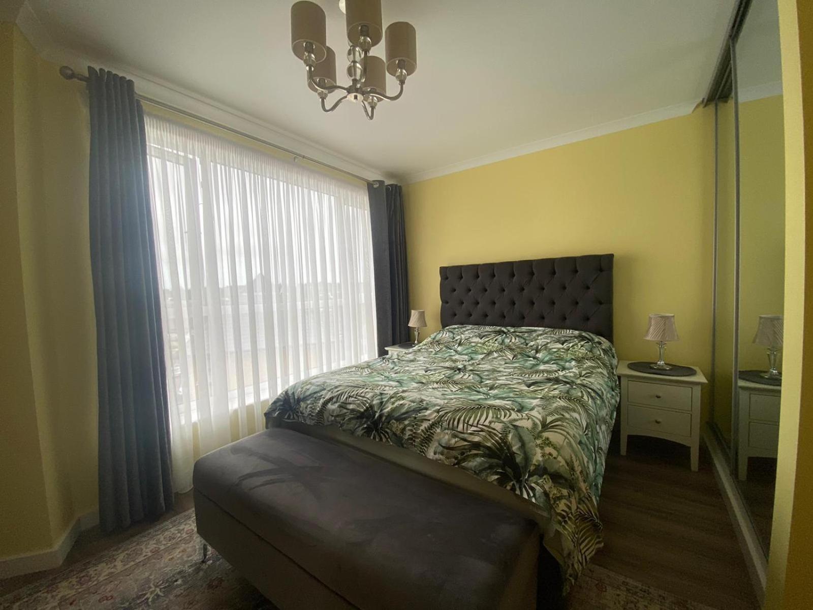 Holiday home Modern Town House *